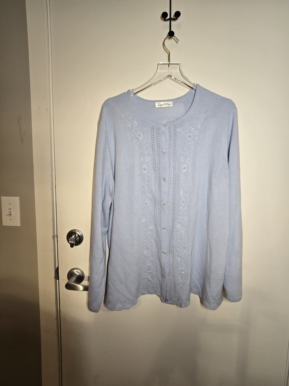 Vintage 80s-90s Pastel Blue Embroidered Button-Front Cardigan